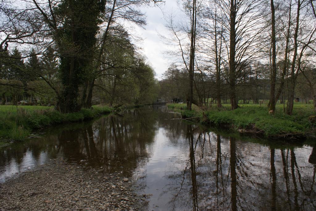 Le Gite De L Ourthe Ortheuville Esterno foto