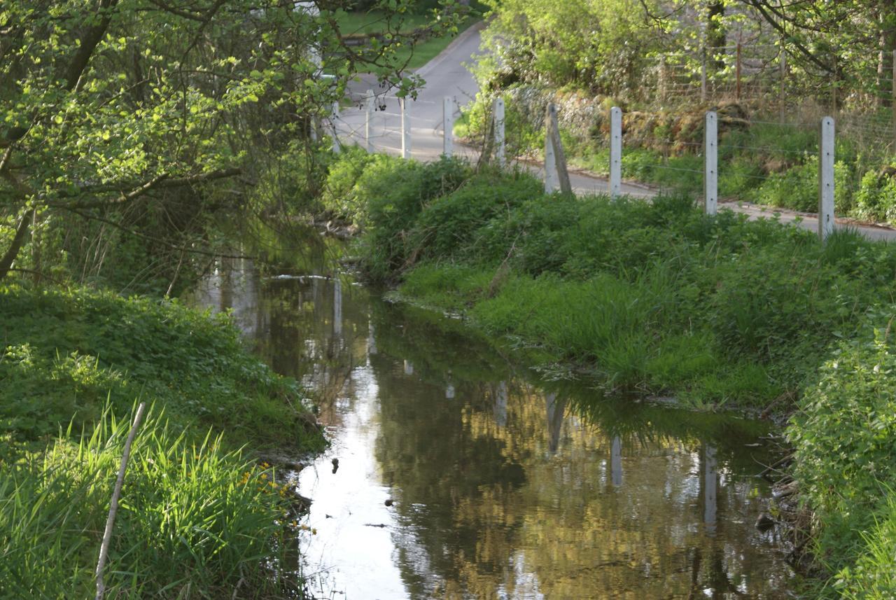 Le Gite De L Ourthe Ortheuville Esterno foto